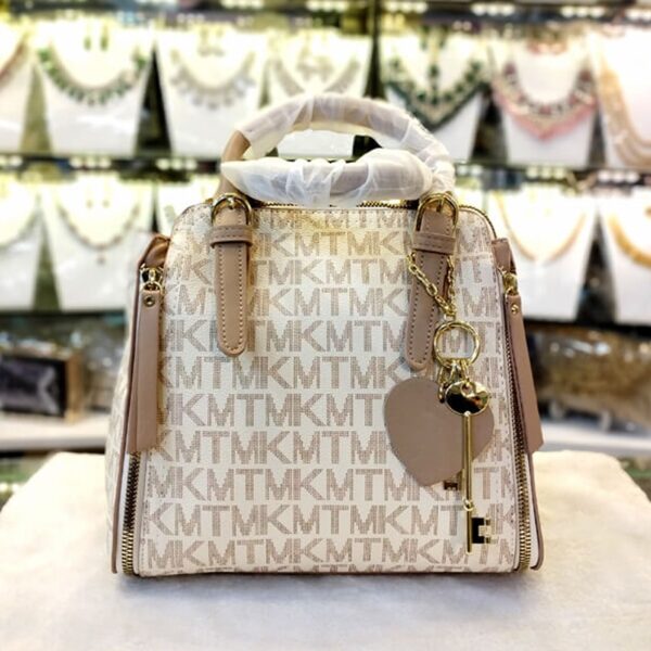 Cocoa Cream Vanity Bag