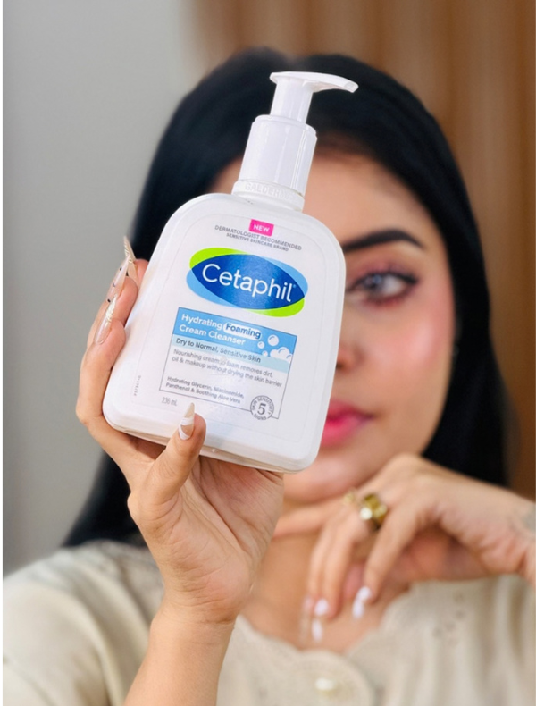 Cetaphil Hydrating Foaming Cream Cleanser 236 ml