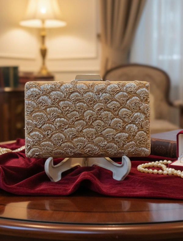 Joypuri Handmade Beaded Purse