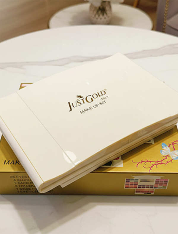 Just Gold Make Up Kit